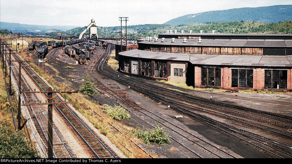 East Altoona Roundhouse, 1964